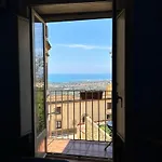 Atrium Experience בית הארחה