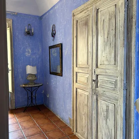 Atrium Experience Guest house