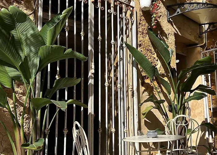 Atrium Experience 招待所 4*