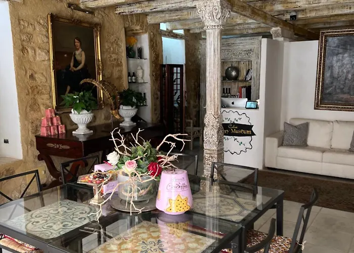 招待所 Atrium Experience 4*